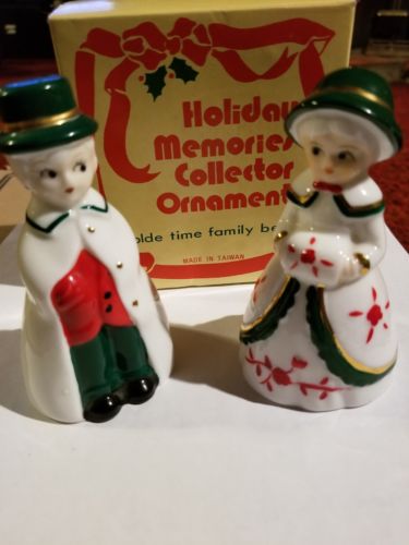 Vintage Olde Time Family Bells Holiday Memories Collector Christmas Ornaments