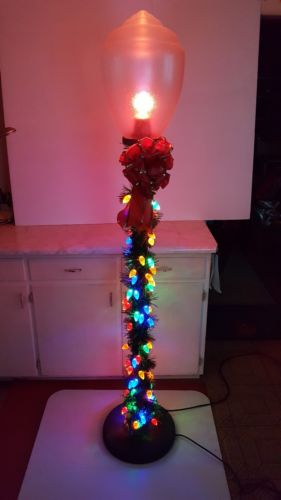 Large Christmas Yard Lamp Post - over 6 ft tall! - pick up only Janesville WI