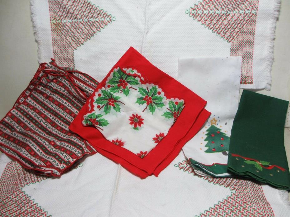 Christmas Linens 2 Placemats 6 Cocktail Napkins 1 Handkerchief & More