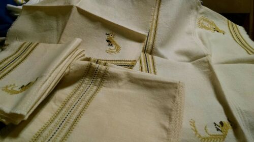 4 Cotton Napkins & 4 Placemats MID CENTURY GOLDS BIRDS FRAYED EDGES EMBROIDERED