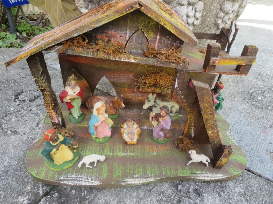 Vintage 10 pc Nativity Set -- Italian - Creche Set