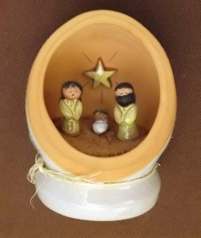 1970s VENEZUELA Made Small Holy Family Nativity Scene Inside Egg Shape Manger