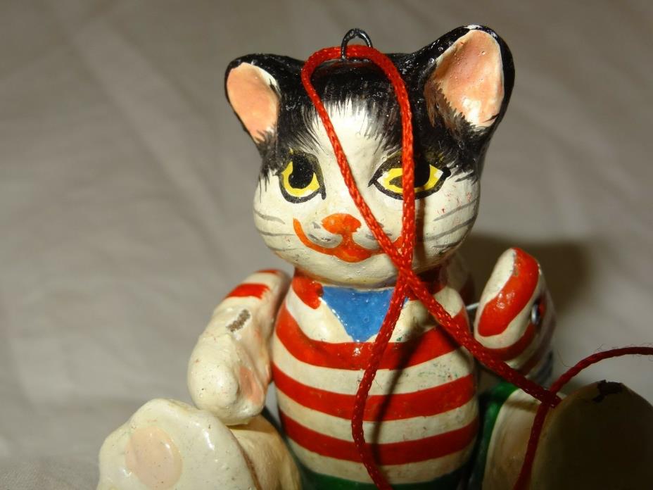 **HANDCRAFTED**  RARE WOODEN CAT VINTAGE XMAS TREE ORNAMENT CAT TOY