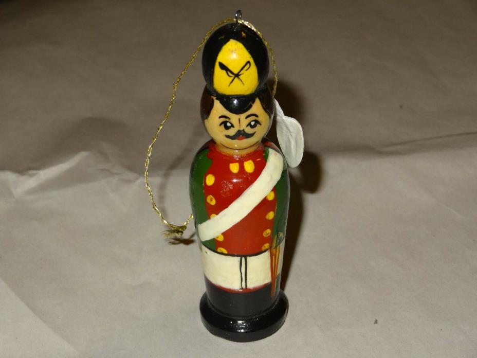 VINTAGE WOOD RUSSIAN DOLL CHRISTMAS ORNAMENT HAND PAINTED ~ SIGNED 4