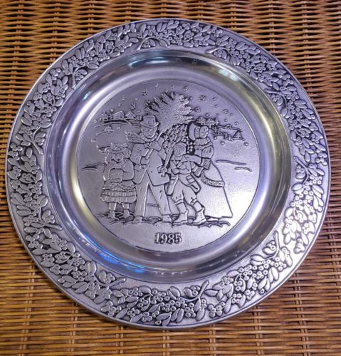 Wilton Armetale Pewter Holiday Collector's Plate 1985 Christmas Tree 10 3/4