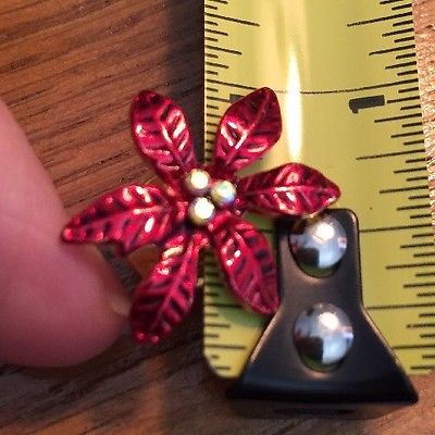 Vintage Holiday Pin/Brooch Poinsetta Leafs