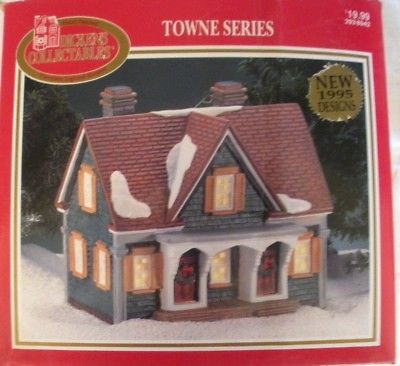 Dickens Collectables - Towne Series - Green House  - Pre-Owned