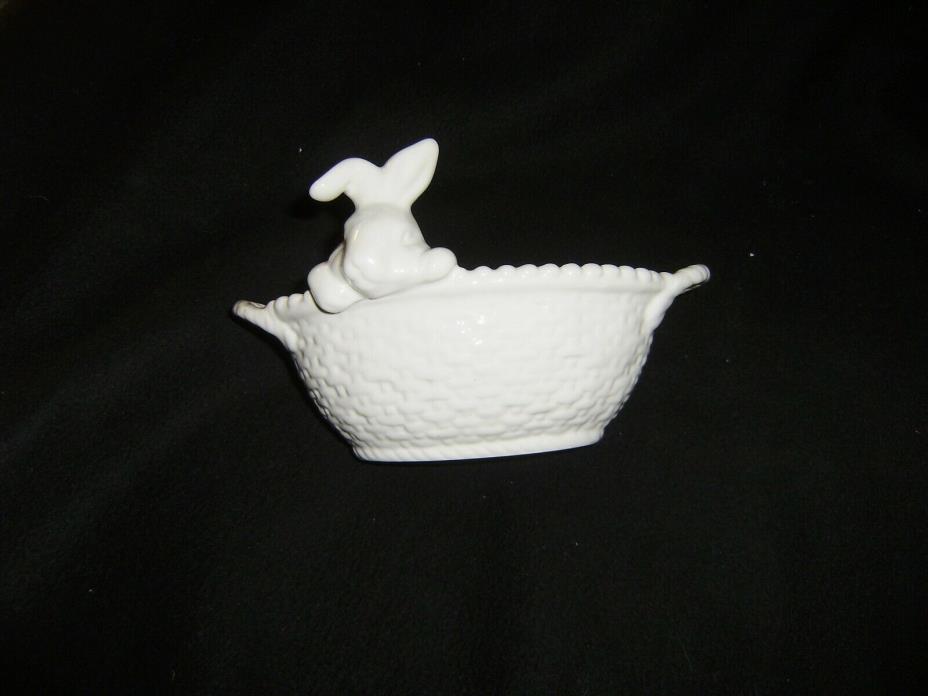 POTTERY BARN  5 1/2 by 9 Bunny Rabbit CANDY DISH  Brand New