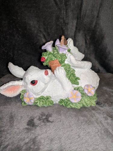 Easter Bunny Rabbit Music Box Table Decoration **CUTE!!**