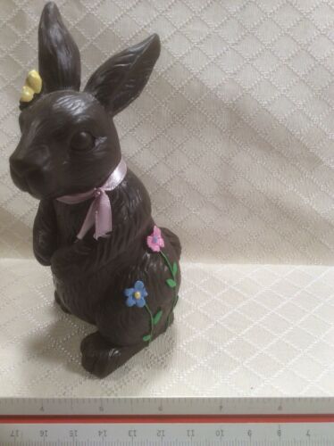 Ganz Faux Ceramic Brown 8 1/2” Chocolate Easter Bunny Rabbit Flowers