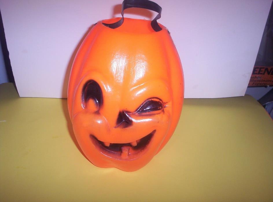 1960's Bayshore Halloween Blow Mold Pumpkin Candy Bucket~WINKING~TOOTHY GRIN-10