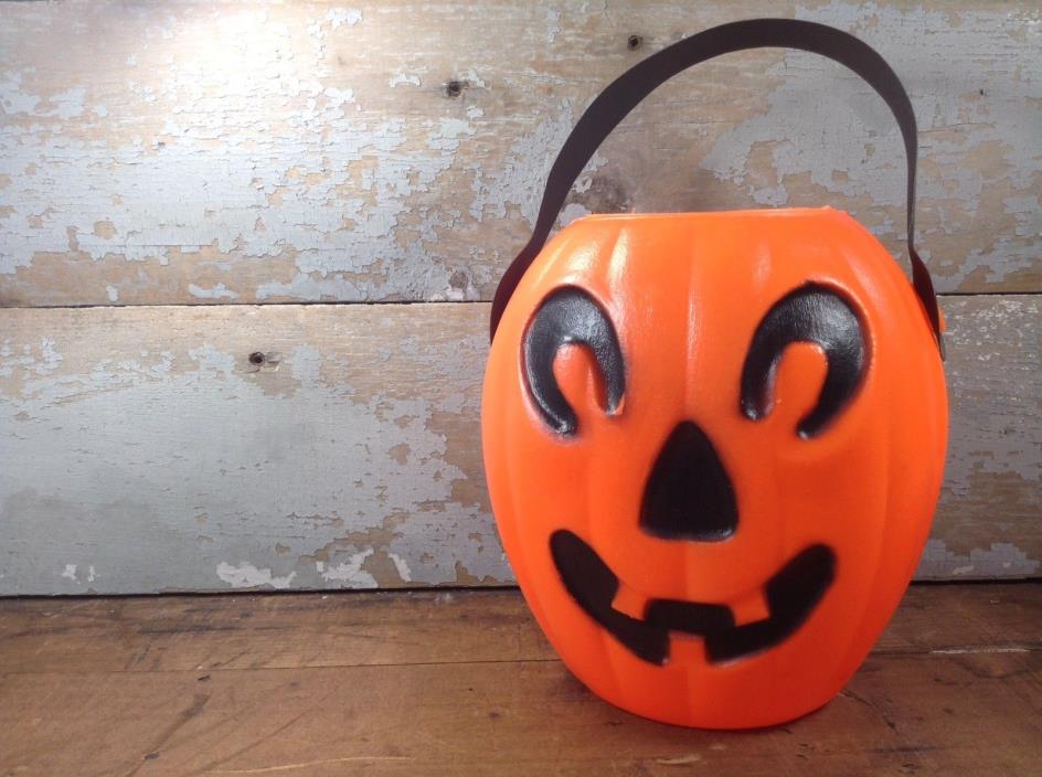 Vintage HTF Plastic Oblong Blow Mold JOL Pumpkin Halloween Candy Treat Bucket