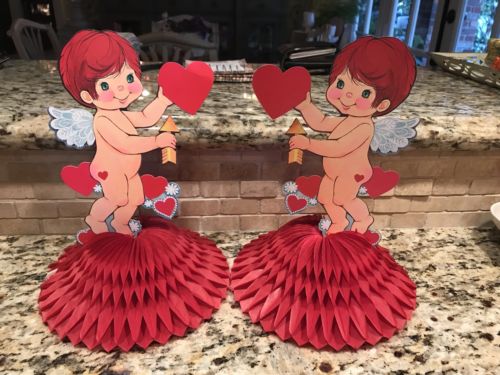 Vintage Cupid Arrow Honeycomb Made In Japan Valentine Heart Decorations