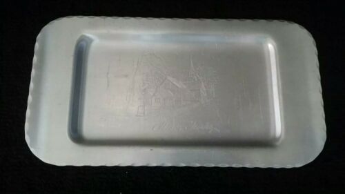 VINTAGE ALUMINUM HAMMERED METAL TRAY 'RISOR FORGE' CHURCH DESIGN