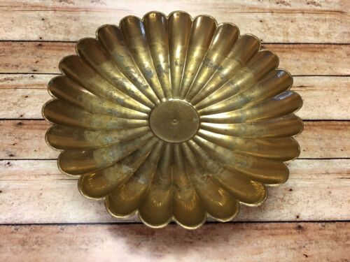 SCALLOPED BRASS DISH. CAN BE USED FOR CANDY, FRUIT, ETC. FROM SMOKE FREE HOME