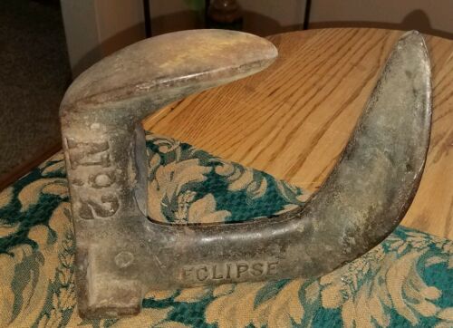 RARE Antique BLAKLEYS PARAGON ECLIPSE NO. 2 Cobblers Cast Iron Two Shoe Form!