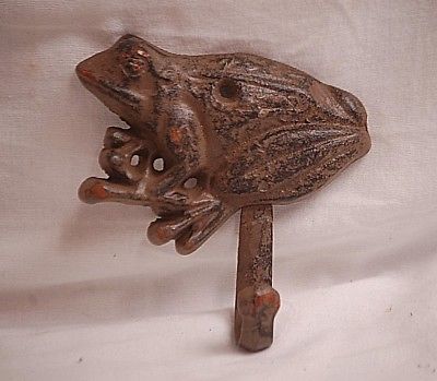 Cast Iron FROG Amphibian Towel Hanger Coat Hat Hook Key Rack Garden Metal Hook