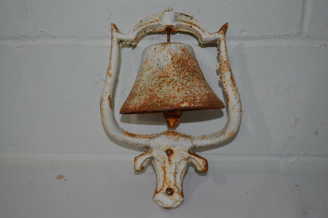 Vintage Cast Iron Texas Longhorn Steer Bull Cow Dinner Bell Wall Mount