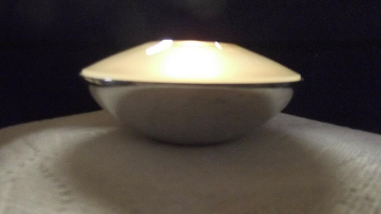 Vintage Nambe #6012, circa 2003, 5 inch Horizon votive candle