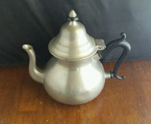 Vintage Royal Holland Pewter Sleepy Hollow Tea Pot 7 1/4 inches