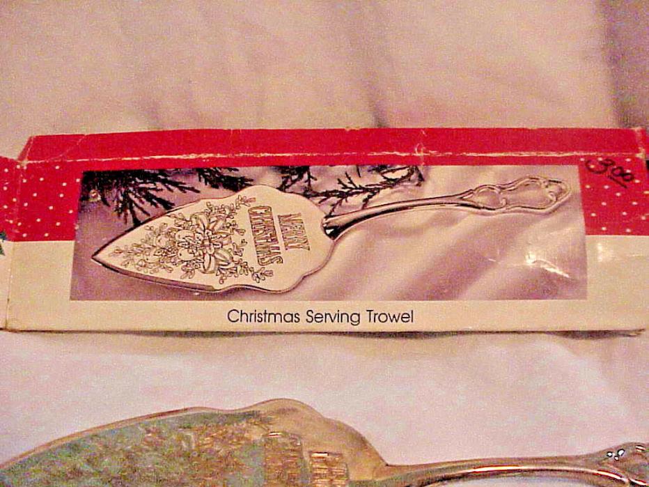 SILVER PLATED CHRISTMAS SERVING TROWEL   11  1/2 INCH IN LENGTH COPYRIGHT 1996 R