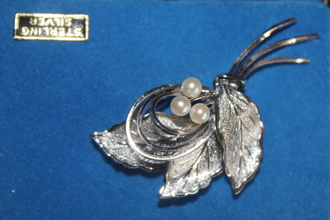 3 small pearls 2 1/4 x 1 1/4 sterling silver 3 leaf pinback broach