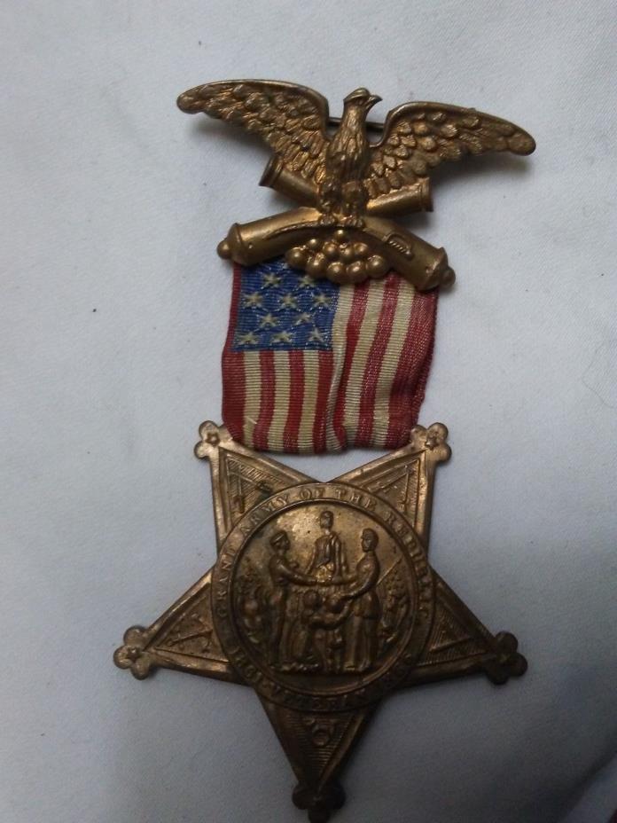Antique Grand Army of the Republic Civil War Veterans Badge Medal