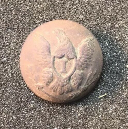 Civil War Eagle I Coat Button. Must See Relic
