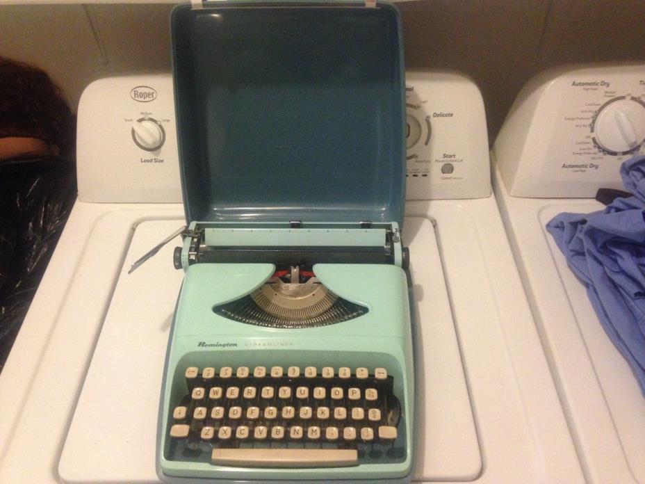 Aqua Mint Remington Streamliner Portable Typewriter Vintage c 1950s