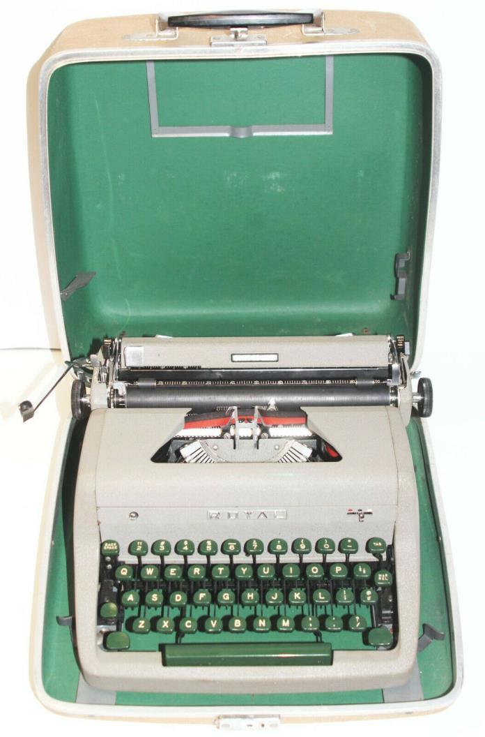 Vintage 1950s Royal Quiet De luxe Green/Grey Manual Portable Typewriter w/Case