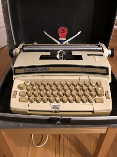 Vintage Smith Corona CORONET SUPER 12 Electric Typewriter W/Case Retro