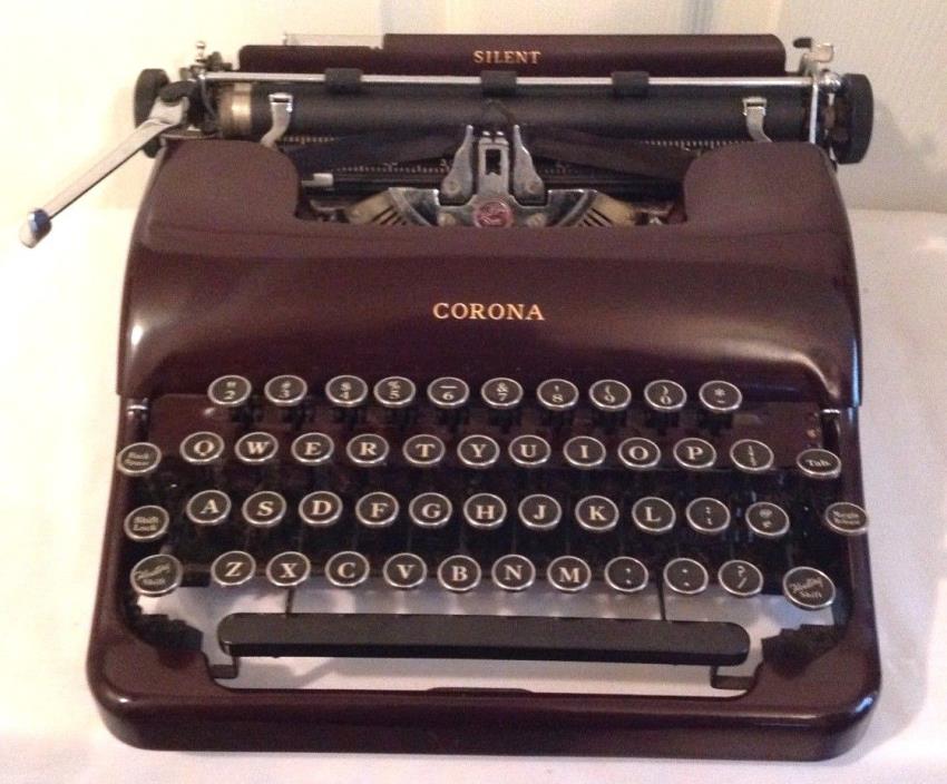 Vintage Smith-Corona Silent Typewriter 1940-1945 Maroon and Case