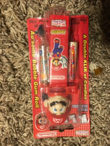 Nintendo Super Mario Bros Klik (Pez-like) Candy Dispenser Mint on Card