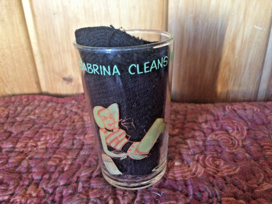 Vintage 1971 Archie Comic Collector 8 Oz Glass Sabrina Cleans Her Room