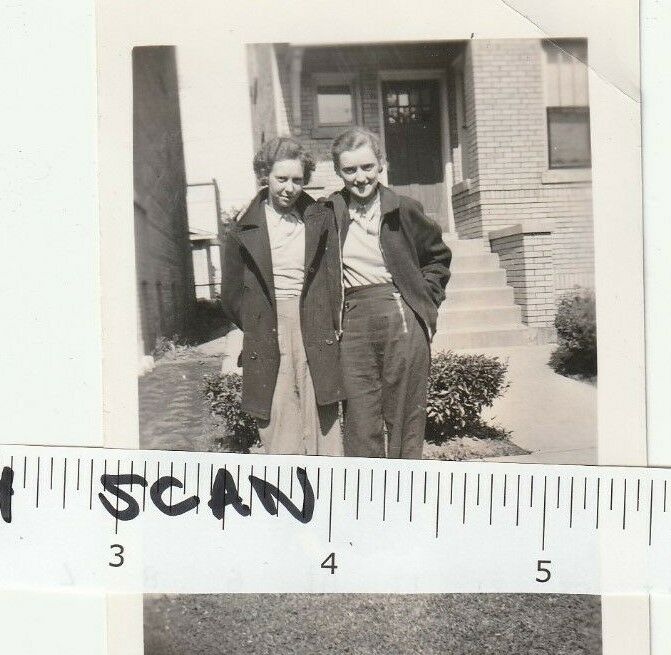 vintage  antique photo photography women girl friend couple lesbian interest ##