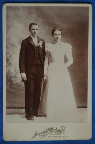 Cabinet Photo Wedding Couple Bride Jenson's Studio Sioux Falls SD 1890s