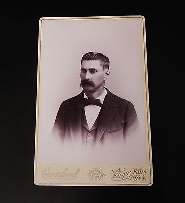 KGgallery JOHN BUOR FERGUS FALLS MINN MN MINNESOTA CDV CABINET CARD PHOTO MAN