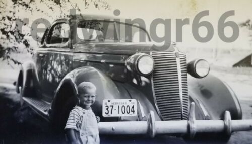 Vtg 1949 NEBRASKA (NE) LICENSE PLATE 37-1004 Antique 1938-39 Chevy Sedan PHOTO