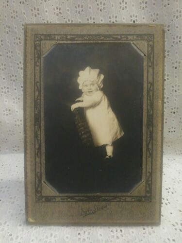 Vintage Antique Black and White Baby Girl Smiling Bonnet Studio Photograph *P*