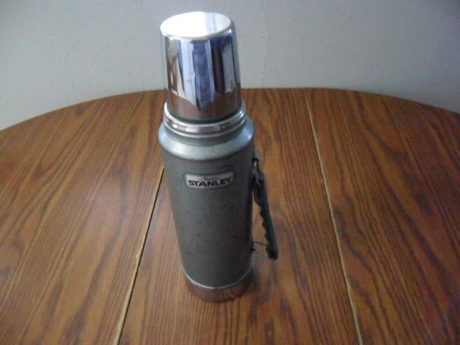 Vintage Stanley Aladdin A-944DH Thermos Vacuum Bottle Made in USA