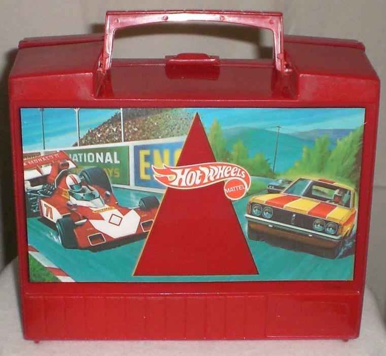Vintage 1972 Hot Wheels Plastic Lunch Box W/1973 Thermos Complete.