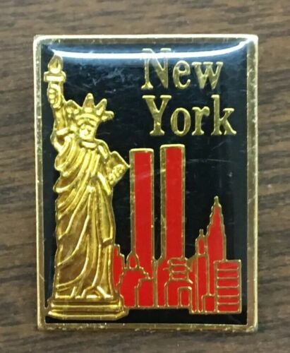 NEW YORK w/Statue of Liberty Twin Towers & Buildings Metal Lapel or Collar Pin