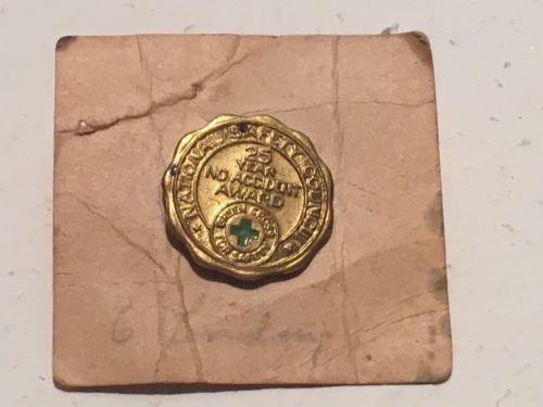 Vintage National Safety Council 25 Yr No Accident Award Pin Green Cross For Sfty
