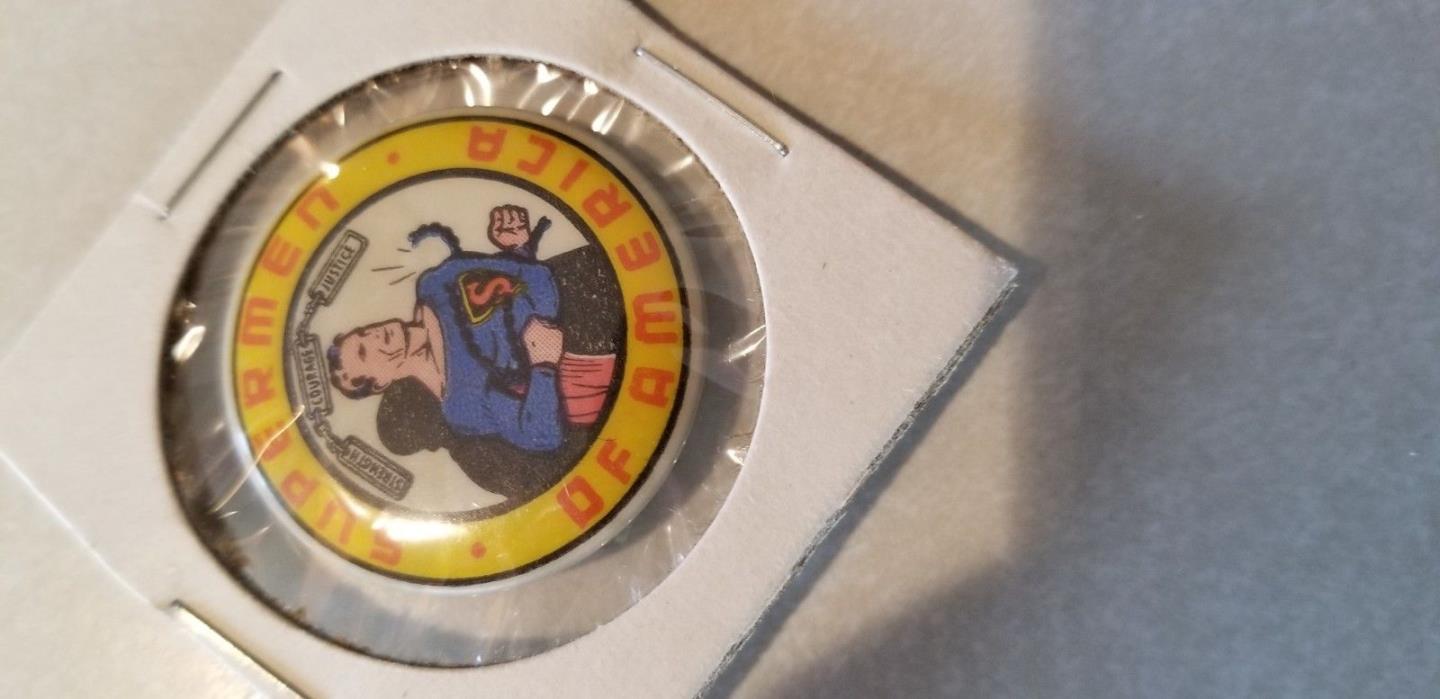 SUPERMAN OF AMERICA COLORFUL PINBACK BUTTON
