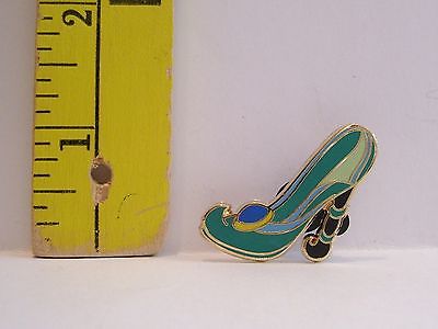 Walt Disney ALADDIN JASMINE PRINCESS SHOE TRADING PIN