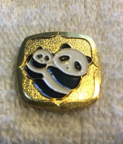 CHINESE EXHIBITION Panda & Baby TERRA COTTA SOUVENIR LAPEL HAT BAG PIN