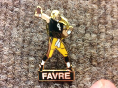 Very Rare NFL Green Bay Packers Brett Favre Collectible Footbal Pin!