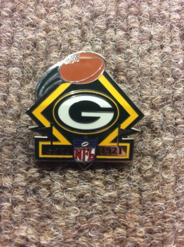 NFL 2004 Green Bay Packers Collectible Football Pin!   Est.1921