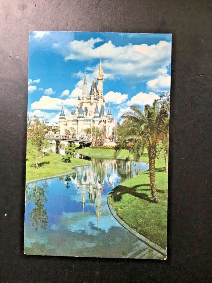 Postscard Cinderella Castle , Walt Disney World, FL    Z7