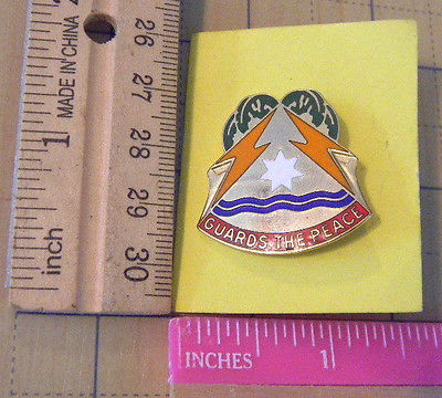 U.S. Army 53RD Signal BDE DI DUI Unit Crest Pin G23 IRA Green USA made